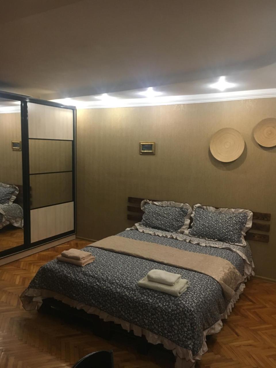 Kvartira Na Krakivskiy 12 , 52 Apartment Kiev Ngoại thất bức ảnh