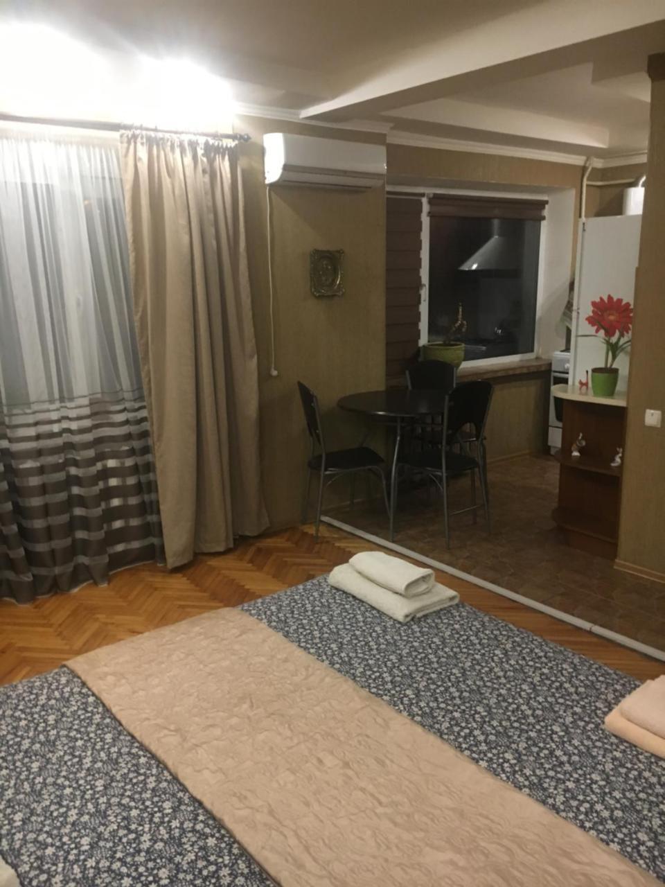 Kvartira Na Krakivskiy 12 , 52 Apartment Kiev Ngoại thất bức ảnh