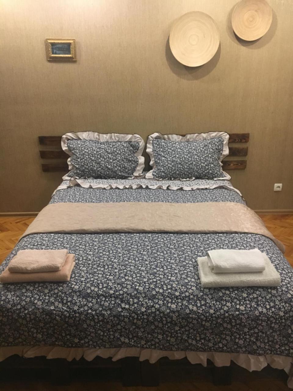 Kvartira Na Krakivskiy 12 , 52 Apartment Kiev Ngoại thất bức ảnh